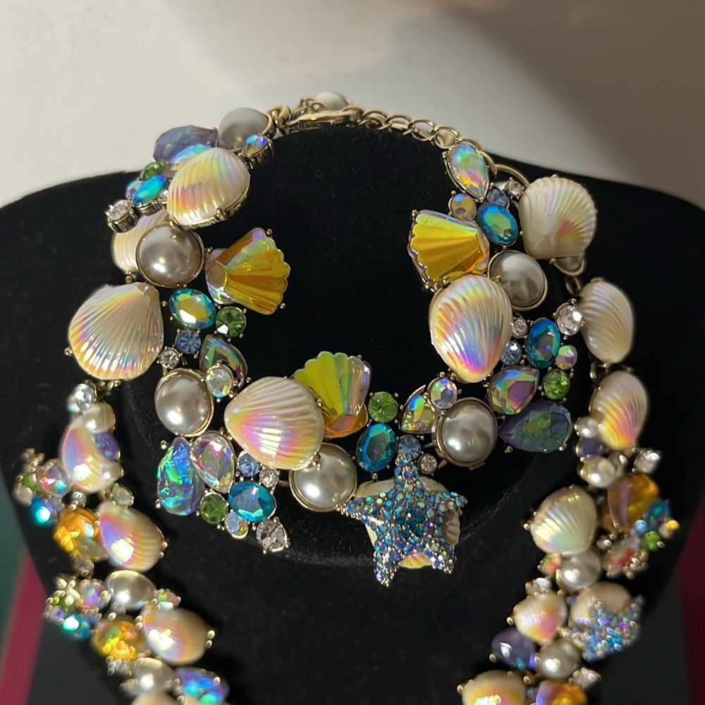 Betsey Johnson Retired Crabby Couture Mermaid Seashell Necklace and Bracelet Set - Picture 6 of 11